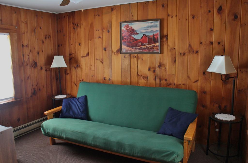 Pine Valley Cabins Thornton Room photo